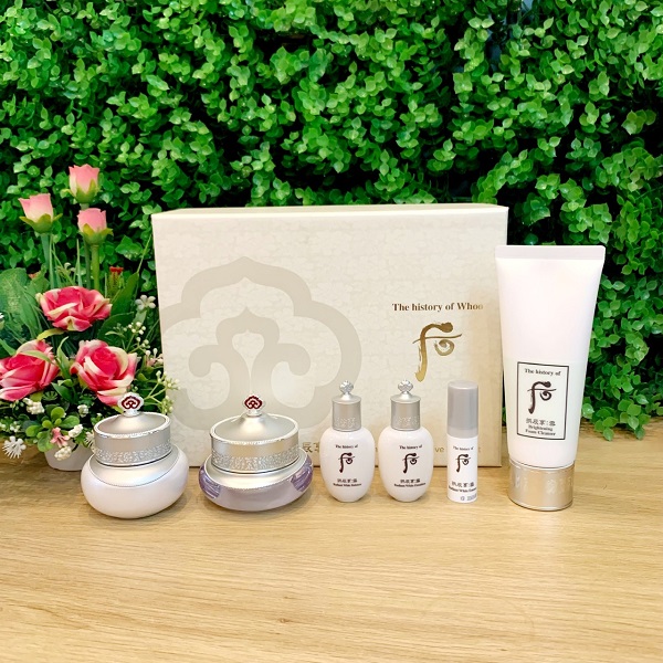 Bộ Dưỡng trắng da trị nám Whoo Gongjinhyang Seol Radiant White Special Set 6sp